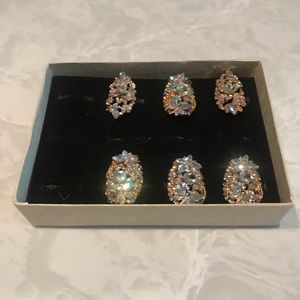 Bundle of 6 Iridescent Adjustable Fashion Rings